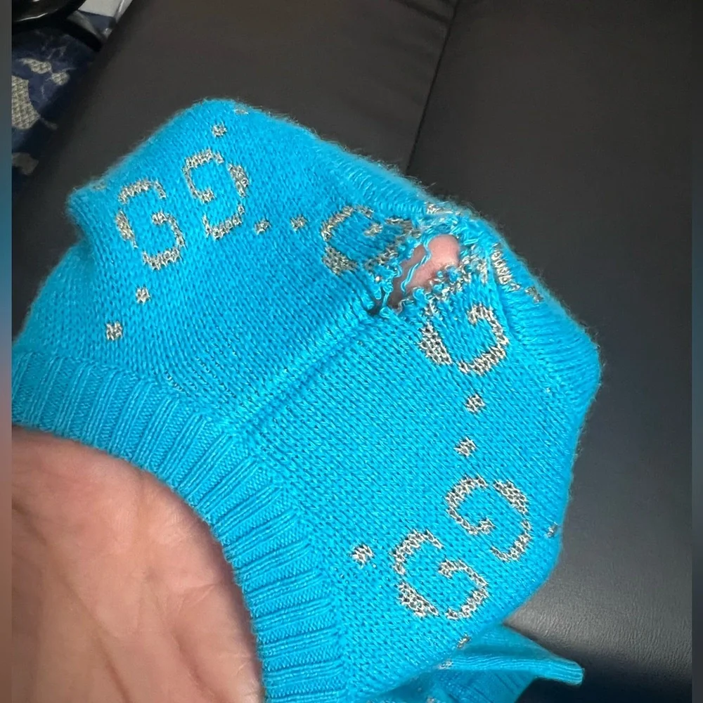 GUCCI ONESIE there was damage, but I it been fixed - Picture 10 of 12